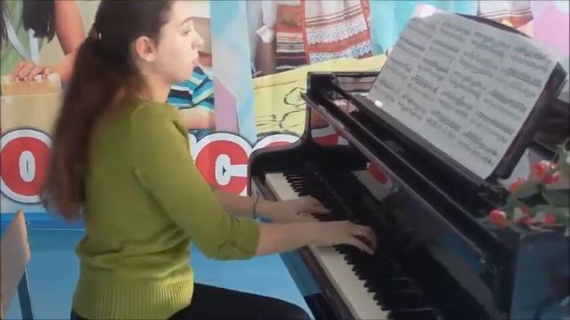 играет А Лысенко смотреть онлайн