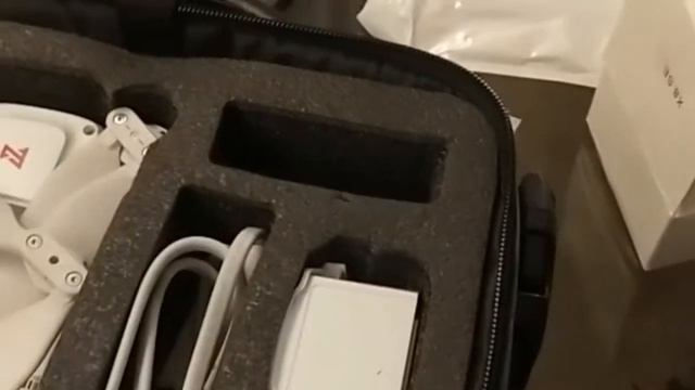 UNBOXING FIMI X8 SE 2020 ACCECORIES смотреть онлайн