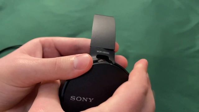 Sony MDR-XB550- Yes, I had to look at the thumbnail picture to remember that model number смотреть онлайн