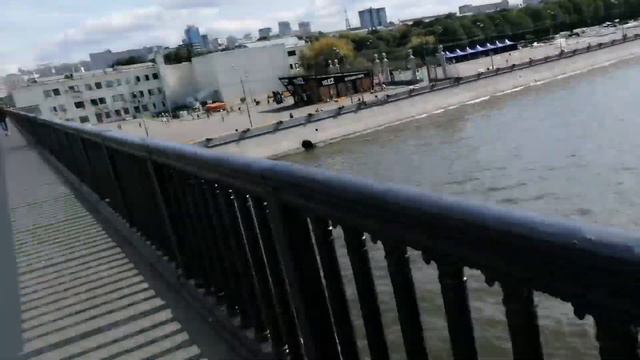 ПОТЕРЯЛИ ДРУГА В МЕТРО!!! | ПОЕЗДКА В МОСКВУ | ВЫЙГРАЛ 1.5К РУБЛЕЙ!!! (VLOG #5) смотреть онлайн