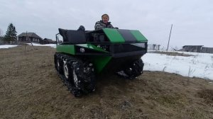 #Покатушки на самодельном гусеничном вездеходе