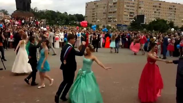 Вальс выпускников Орехово-Зуево 2013 смотреть онлайн
