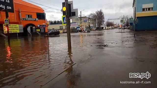 2 Волжская после дождя: Костромское море - в Костроме смотреть онлайн