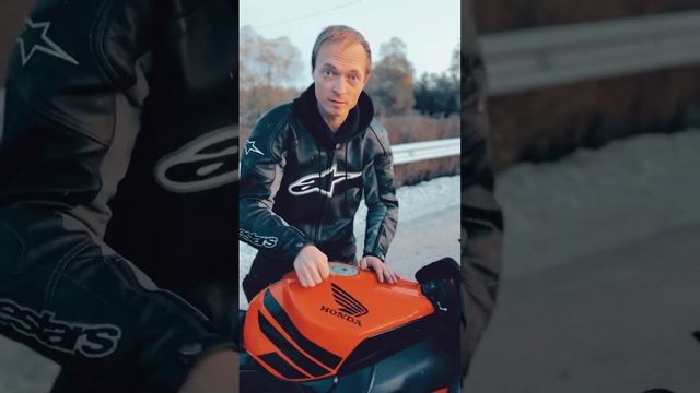 Honda cbr1000rr Repsol краткий обзор смотреть онлайн