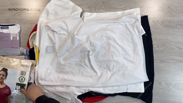 02218 Футболки\Майки (ж\м) CRANE 12 пак 5,3 12,80€ смотреть онлайн