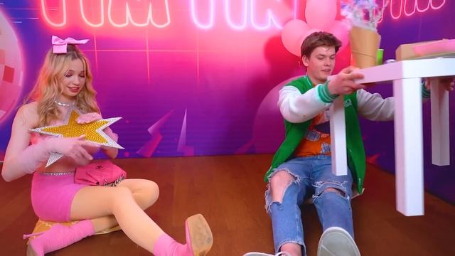 Если Бы В Моем Классе Училась Дочь Президента | В Меня Влюбился Плохой Парень смотреть онлайн