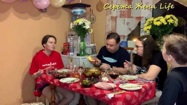 №849 в Перекрёстке ? За столом 8 марта ? разговоры обо всём смотреть онлайн