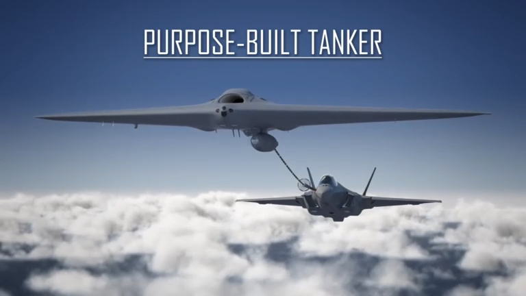 Американский палубный беспилотник-заправщик MQ-25 совершил первый полет смотреть онлайн