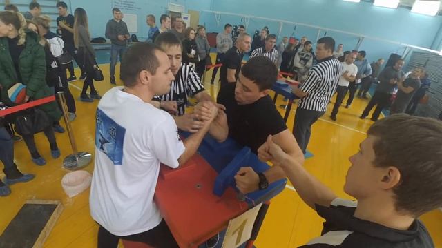 Чемпионат Красноярского края 2016 (80 кг) смотреть онлайн