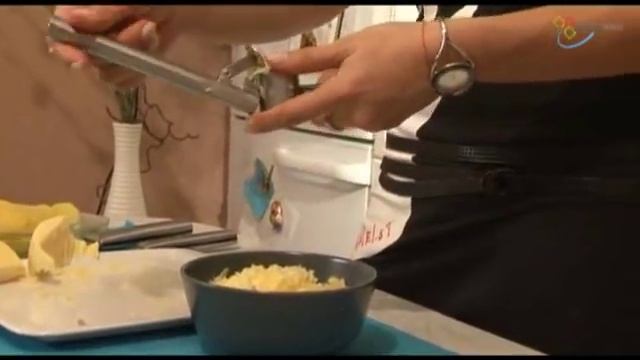 Курица с ананасами смотреть онлайн