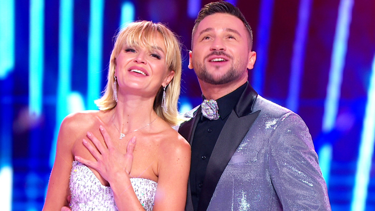 СМОТРИМ! "Новогодний Голубой огонек-2024" - 31 ДЕКАБРЯ В ПОЛНОЧЬ на канале РОССИЯ 1 смотреть онлайн