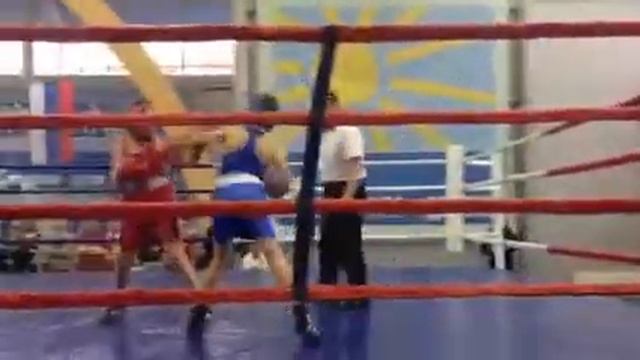 Леня бой 9. Противник старше на 2,5 года смотреть онлайн