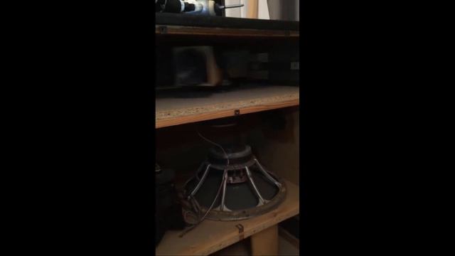 Controlling rotary cab speed with modified guitar amp footswitch смотреть онлайн