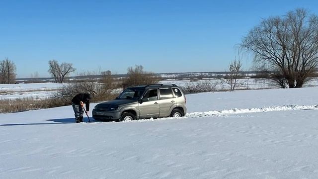 Воскресный морозный день от #союзджиперовсамары. #снег #джиперы #мороз смотреть онлайн