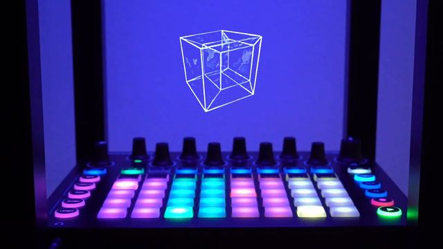 Hypercube - Minimal Techno on the Novation Circuit смотреть онлайн