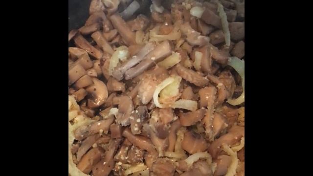 #Жюльен с грибами (#шампиньоны под сырной корочкой) смотреть онлайн