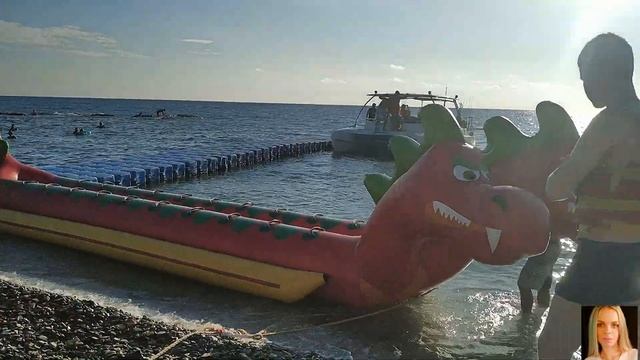 Пустились во все тяжкие в с. Дивноморское. Гидроцикл, банан - Горыныч, пенная вечеринка #Дивноморск