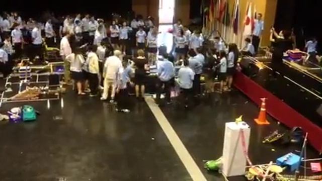 Science and Tech Week, Bangkok's Biggest Rube Goldberg Machine смотреть онлайн