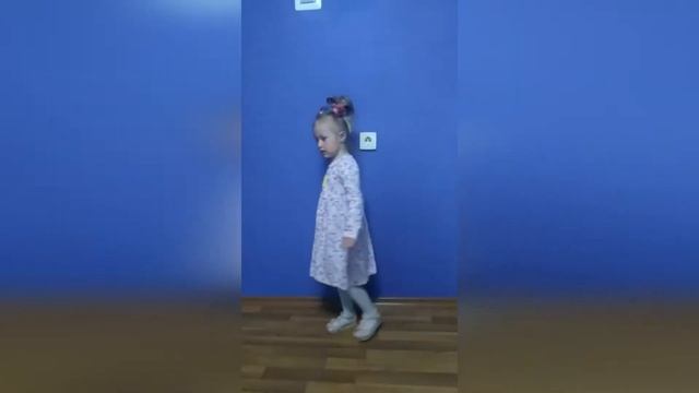 Песня "Неваляшки" от самых юных воспитанников МАДОУ МО г. Краснодар "Детский сад №192" смотреть онлайн
