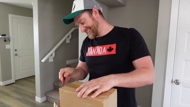 РАСПАКОВКА ПОТЕРЯННЫХ ПОСЫЛОК ПО 1$! смотреть онлайн