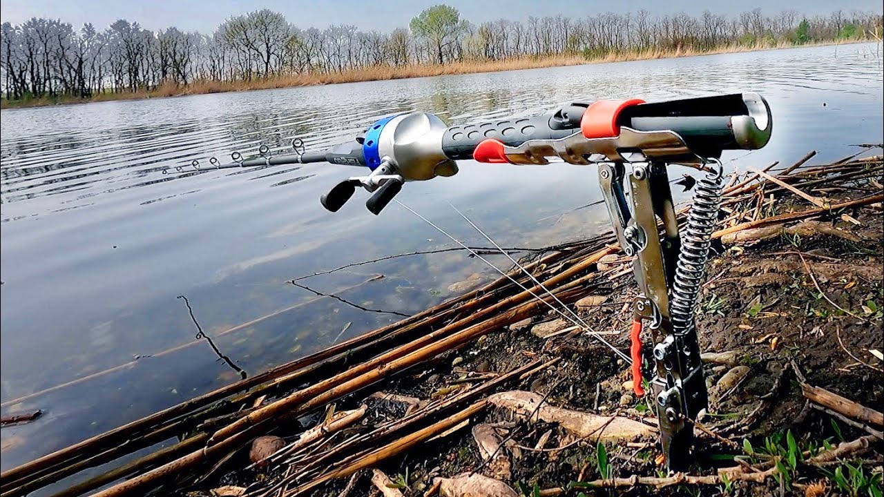 НОВАЯ Хитрая УДОЧКА ловит САМА! смотреть онлайн