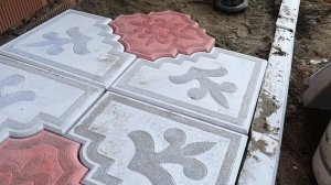 Укладка тротуарной плитки на песок - ОТМОСТКА!