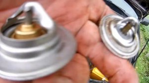 замена термостата на ЧЕРИ АМУЛЕТ колхоз с  резиновой прокладкой термостата