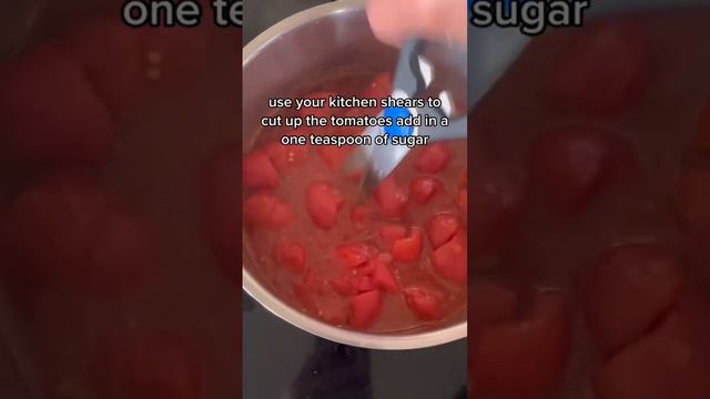 Sugo is a classic Italian red sauce! смотреть онлайн