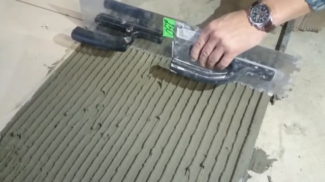 Как положить плитку на неровный пол смотреть онлайн