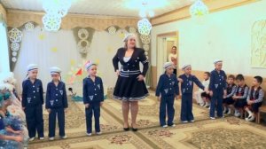Танец моряков в старшей группе на утреннике к 8 Марта 2014.Муз. рук. Максюта Г. В.