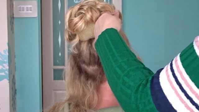 How to do a High curly bun hairstyle - Classic Bridal updo Prom tutorial смотреть онлайн