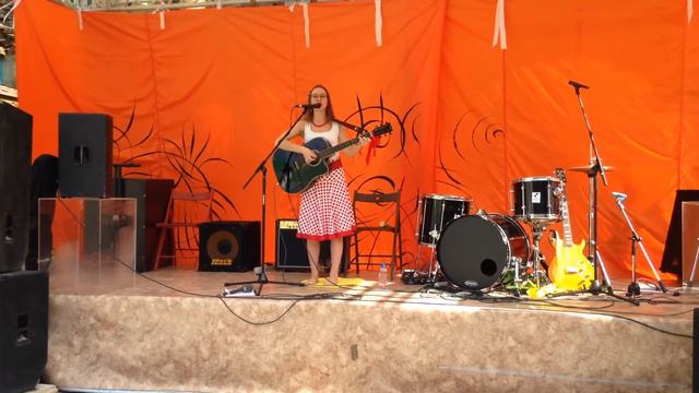 Любовь Гамаюнова - Ночь в октябре (cover на О.Арефьева) смотреть онлайн