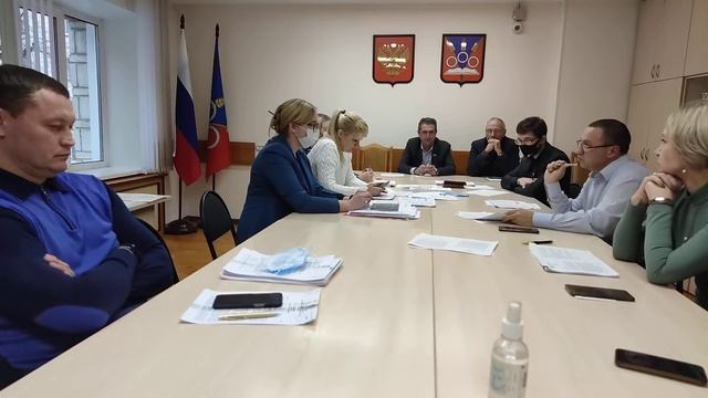 Комиссия по имуществу, использованию земли, вопросам строительства, инвестициям и пред-ву смотреть онлайн