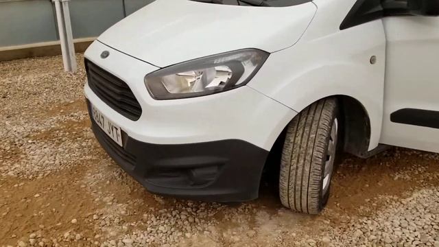 Van for sale- 2017 Ford transit Courier | Ritchie Bros Ocaña, ESP, 31/03/2022 смотреть онлайн