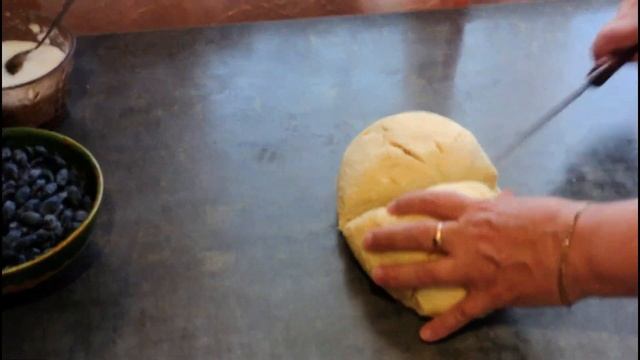 творожные пирожочки с начинкой из жимолости смотреть онлайн