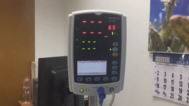 Monitor constantes no invasivas смотреть онлайн
