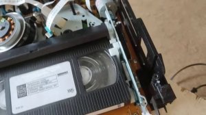 VHS DVD Комбо Samsung / Не мотает кассету