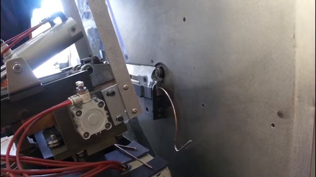 Гибка проволоки. Станок для 2д гибки проволоки. смотреть онлайн