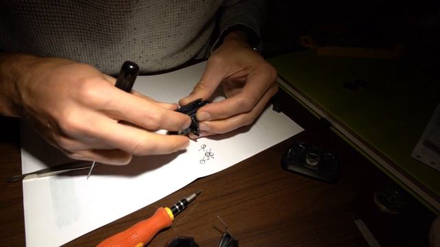 Braun Series 9 9240s Head Holder Unit Repair Guide смотреть онлайн