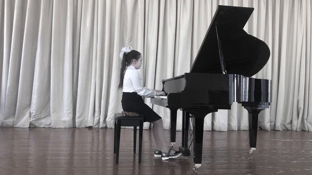 Р. Шуман - Фантастический танец смотреть онлайн