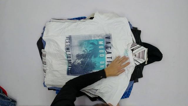 26381 Микс мужской осень-зима Men / W (extra/1 кат) 4 пак 10кг 7.6€/кг 25шт