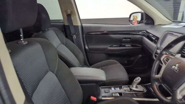 2022 MITSUBISHI OUTLANDER 2 4 PHEV DESIGN 5d 222 BHP 4WD ECO AUTO HYBRID смотреть онлайн