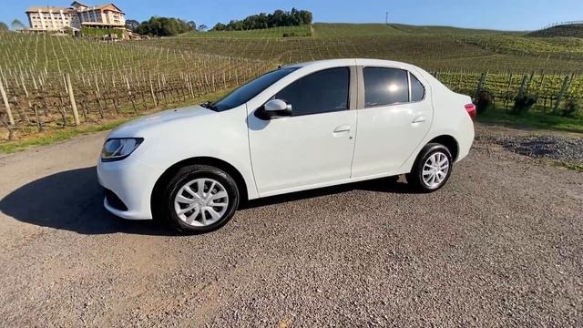 Renault Logan Expression 1.6 16V - 2017 смотреть онлайн