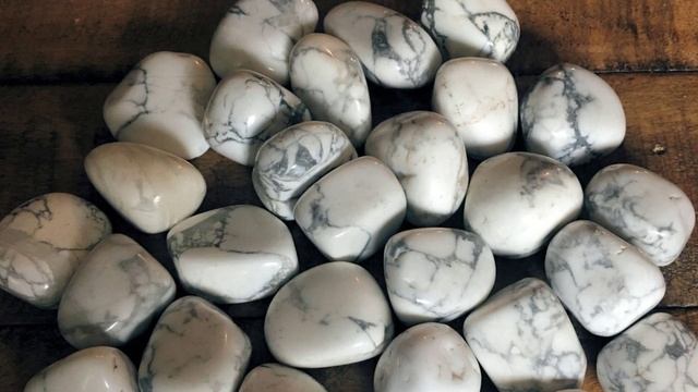 Howlite Meaning Benefits and Spiritual Properties смотреть онлайн