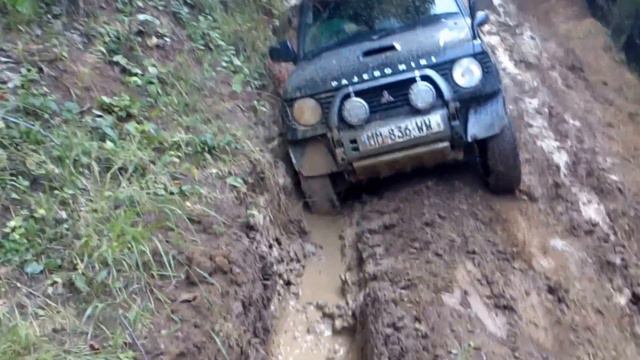 Mitsubishi Pajero Mini Offroad -BFGoodrich All-Terrain T/A (GEORGIA)