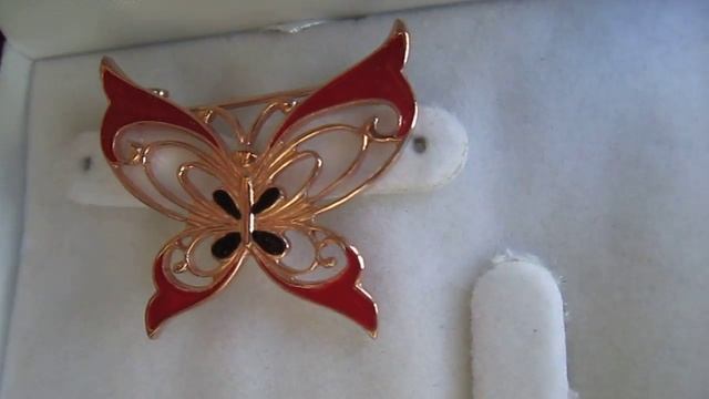 Брошь в позолоте с эмалью смотреть онлайн