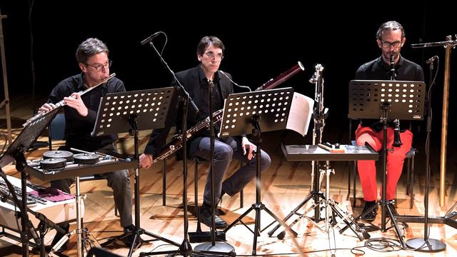 Farzia Fallah: Unter Bewunderung der Farbe | der/gelbe/klang смотреть онлайн