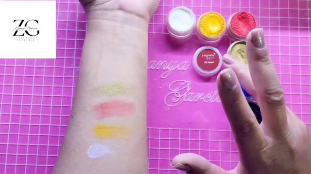 Kit 24 Navidad /Emerson смотреть онлайн