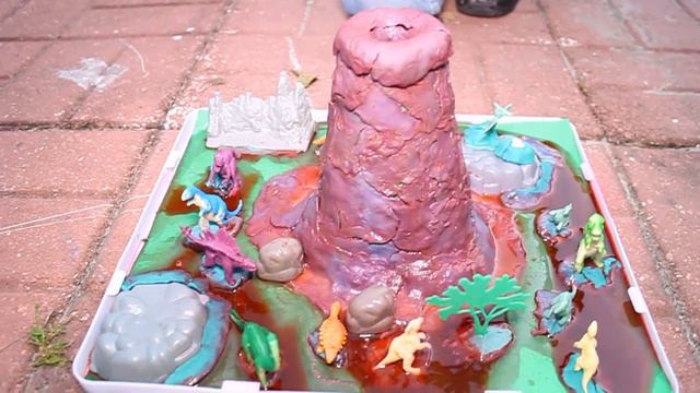 Volcano School Project ERUPTION / How To Make Volcano That Erupts смотреть онлайн