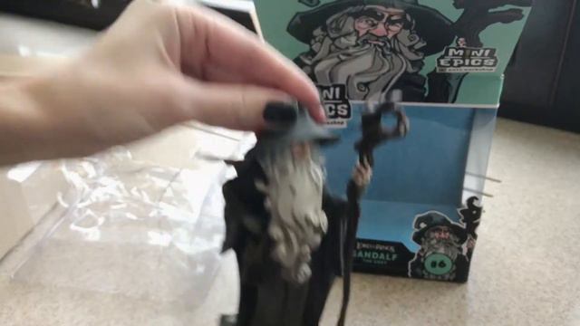 Распаковка Weta Workshop Mini Epics The Lord of the Rings Trilogy Gandalf the Grey смотреть онлайн
